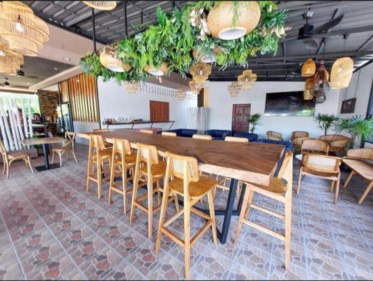 Guesthouse And Restaurant Ratatouille Baan Tai Extérieur photo